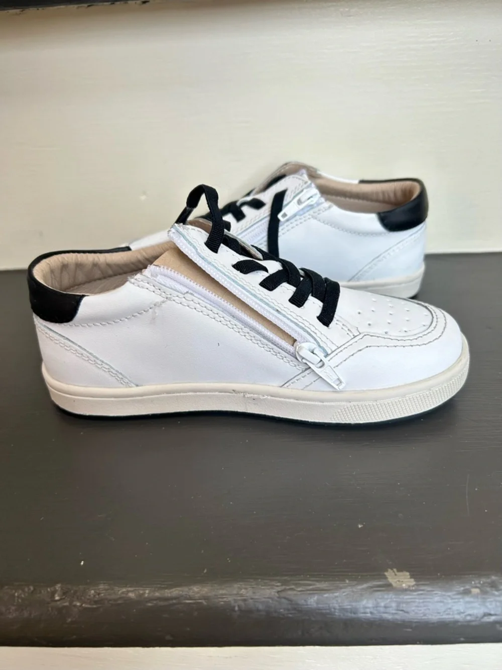 Old Soles Toddler Boy White Star Zipper Leather Sneaker, Size 29, 11.5-12 US